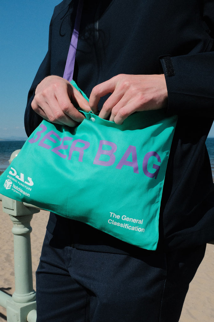Beer Bag musette worn on beach
